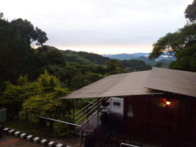 J Residence Kundasang Exterior photo