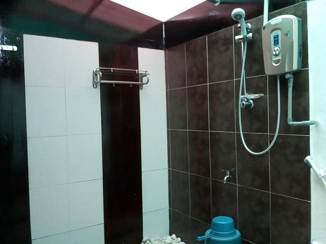 J Residence Kundasang Room photo