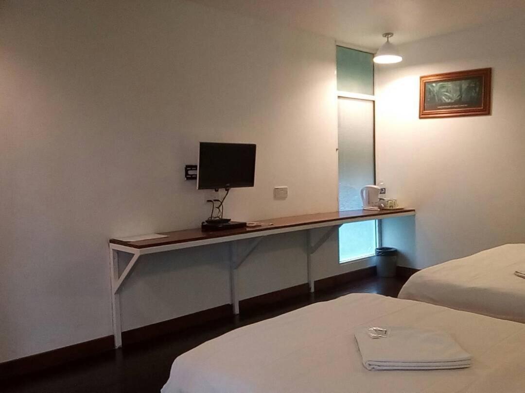 J Residence Kundasang Room photo