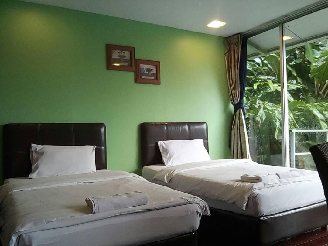 J Residence Kundasang Room photo
