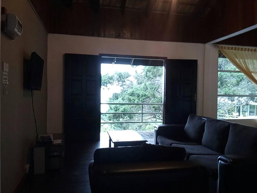 J Residence Kundasang Room photo