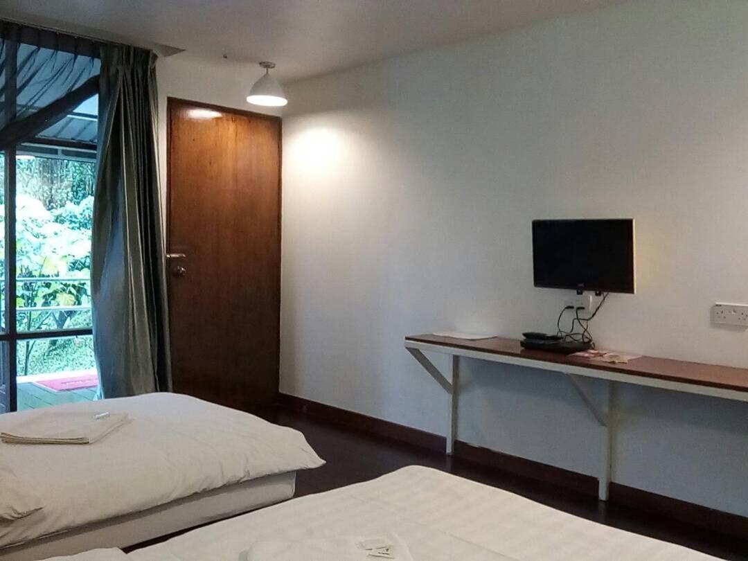 J Residence Kundasang Room photo