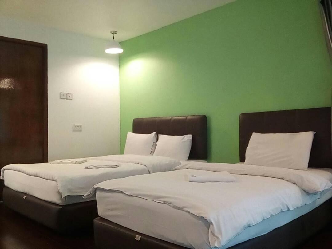J Residence Kundasang Room photo